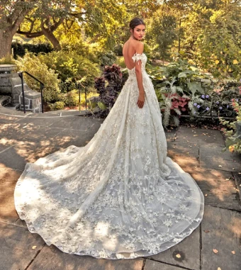 Amalia Carrara 367 #2 thumbnail