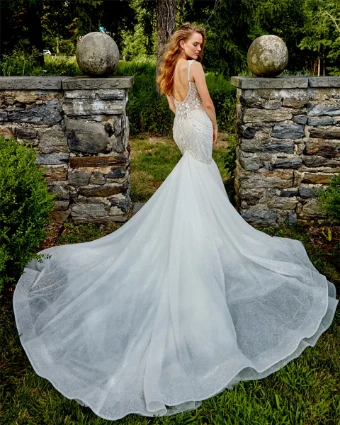 Amalia Carrara 374 #1 thumbnail