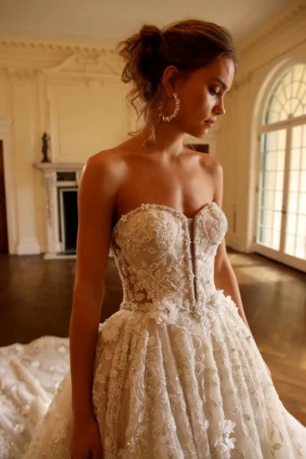 Amalia Carrara 396 #1 thumbnail