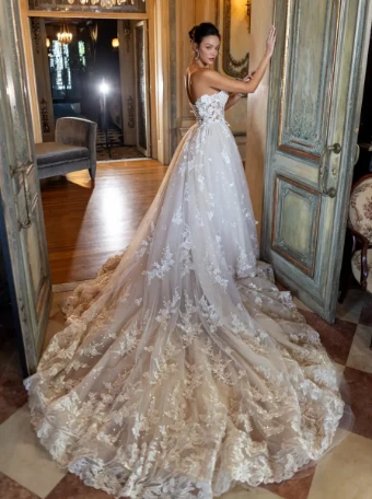 Eve of Milady Couture 4434 #1 thumbnail