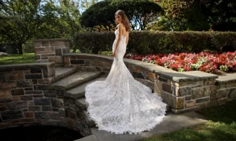 Eve of Milady Boutique 1682 #3 thumbnail