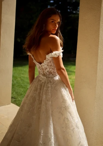 Eve of Milady Boutique 1683 #3 thumbnail