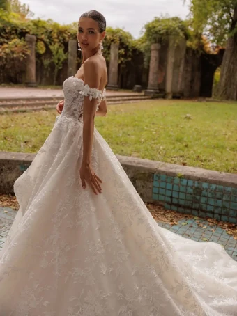 Eve of Milady Boutique 1692 #4 thumbnail