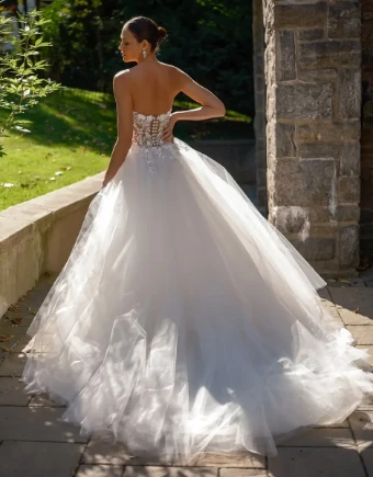 Eve of Milady Boutique 1703 #1 thumbnail