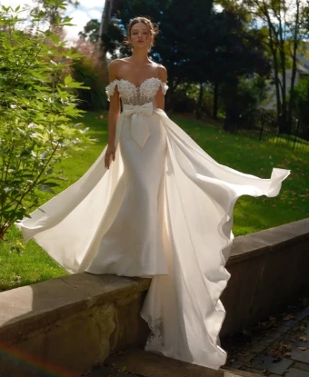 Eve of Milady Boutique 1711 #0 thumbnail