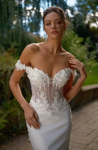 Eve of Milady Boutique 1711 #5 thumbnail