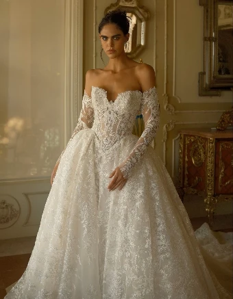 Amalia Carrara 418 #1 thumbnail